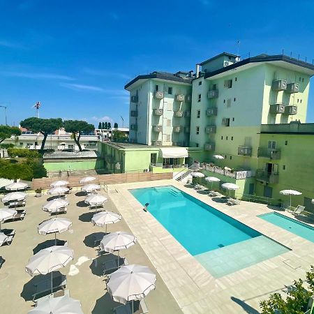 Hotel Vianello Lido di Jesolo Dış mekan fotoğraf