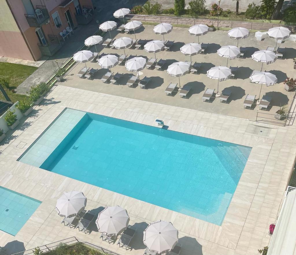 Hotel Vianello Lido di Jesolo Dış mekan fotoğraf