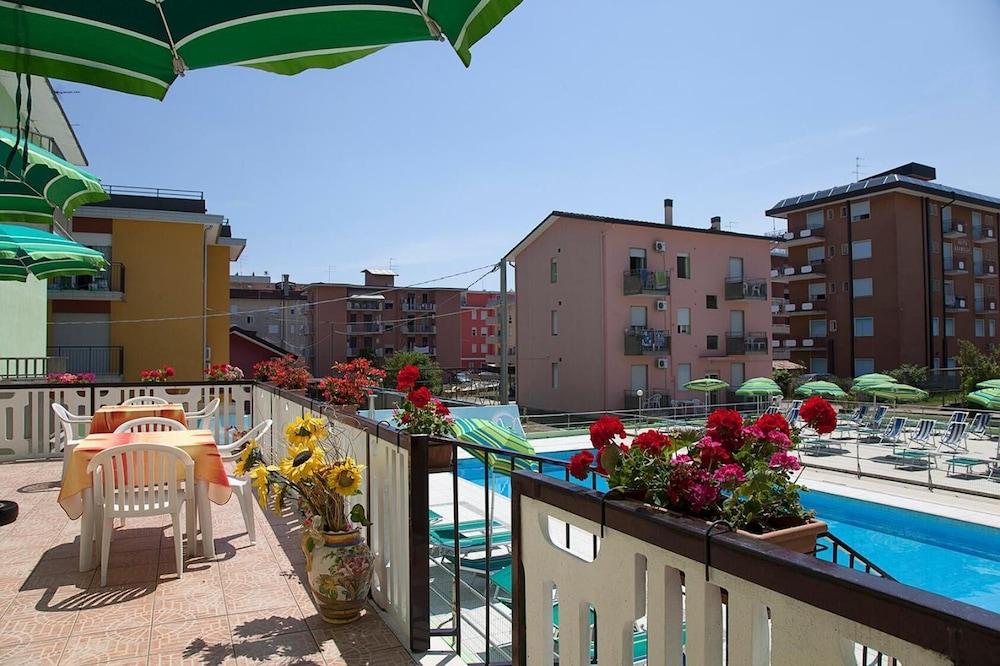Hotel Vianello Lido di Jesolo Dış mekan fotoğraf