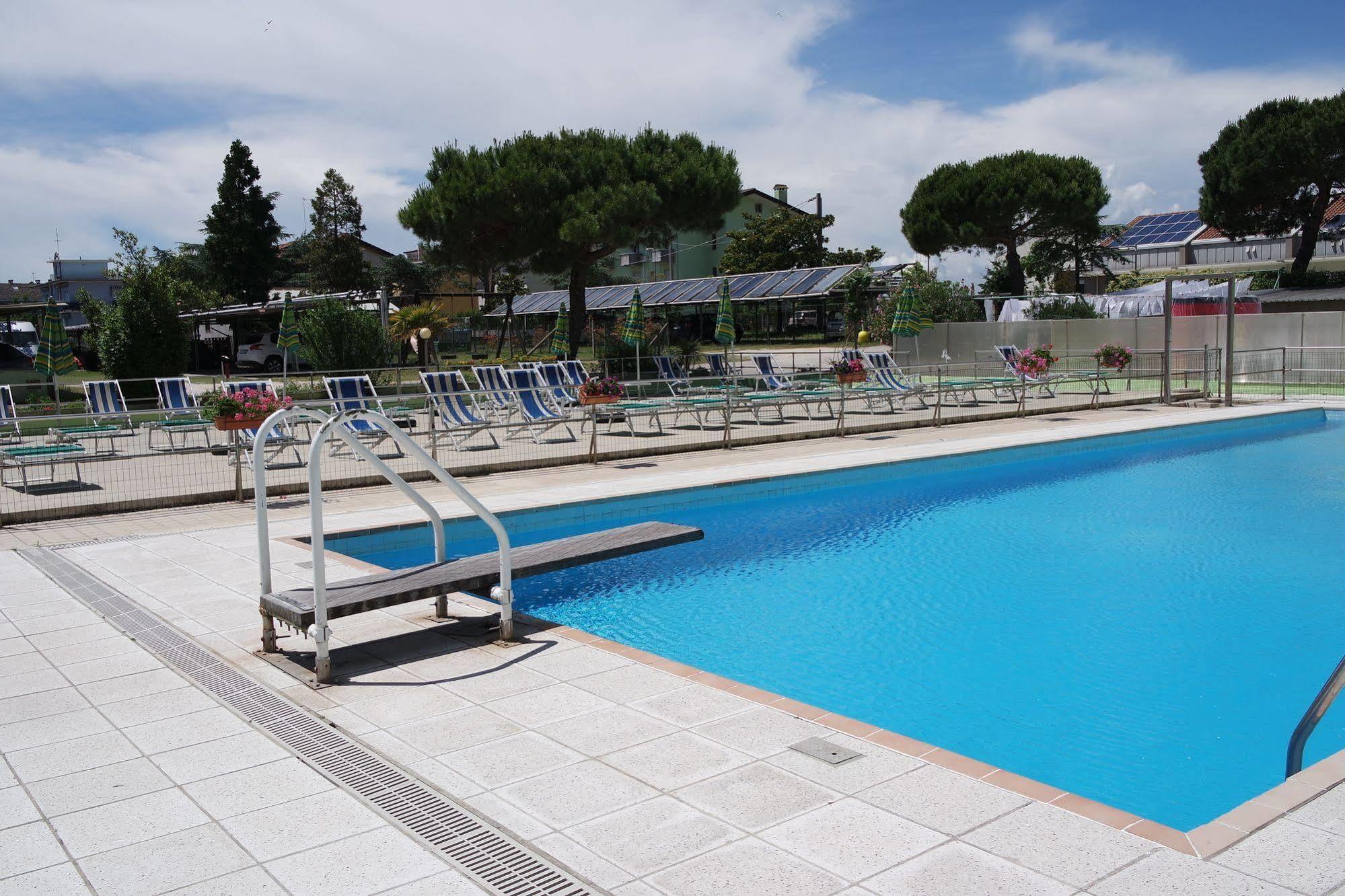 Hotel Vianello Lido di Jesolo Dış mekan fotoğraf