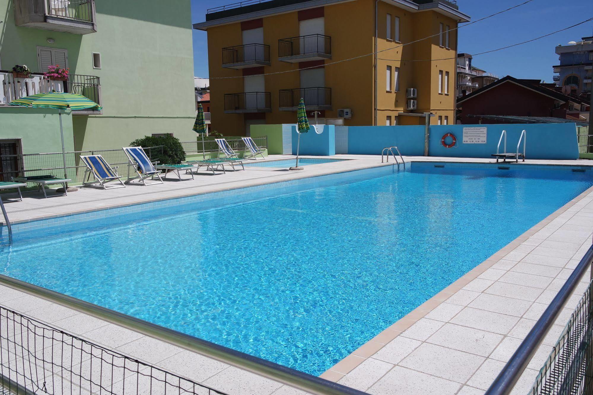 Hotel Vianello Lido di Jesolo Dış mekan fotoğraf